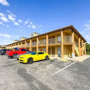 Bonita Lakes Inn By Oyo Meridian